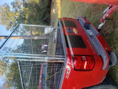 Goat cage fits full size truck 